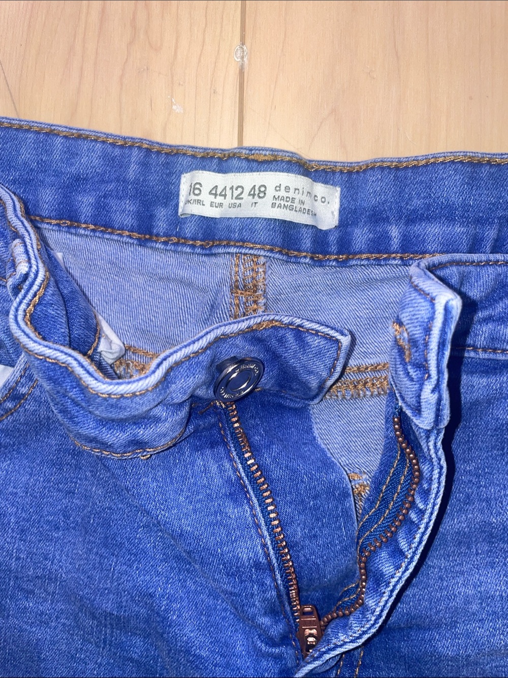 Primark Denim Co. Women's Skinny Jeans in Blue with Raw Hem - Like New - Picture 5 of 9